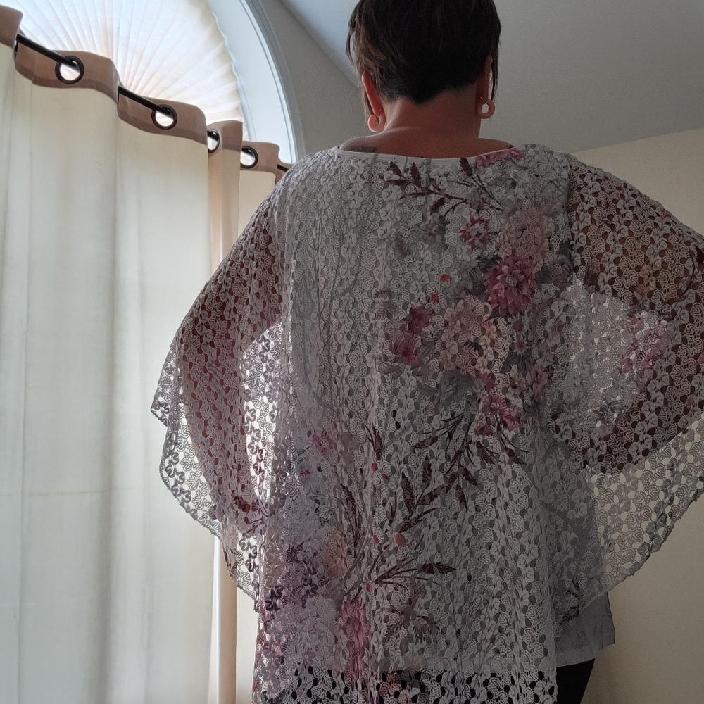 Tunic - Picture 3 of 3